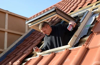 Pose de fenêtres de toit Velux au Theil-Nolent